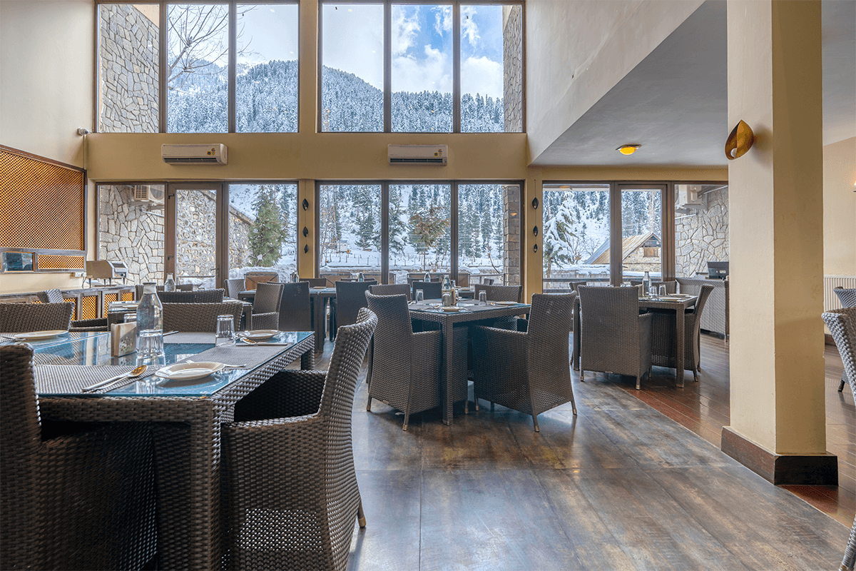 Dilkusha restaurant at Heevan Villas Sonmarg